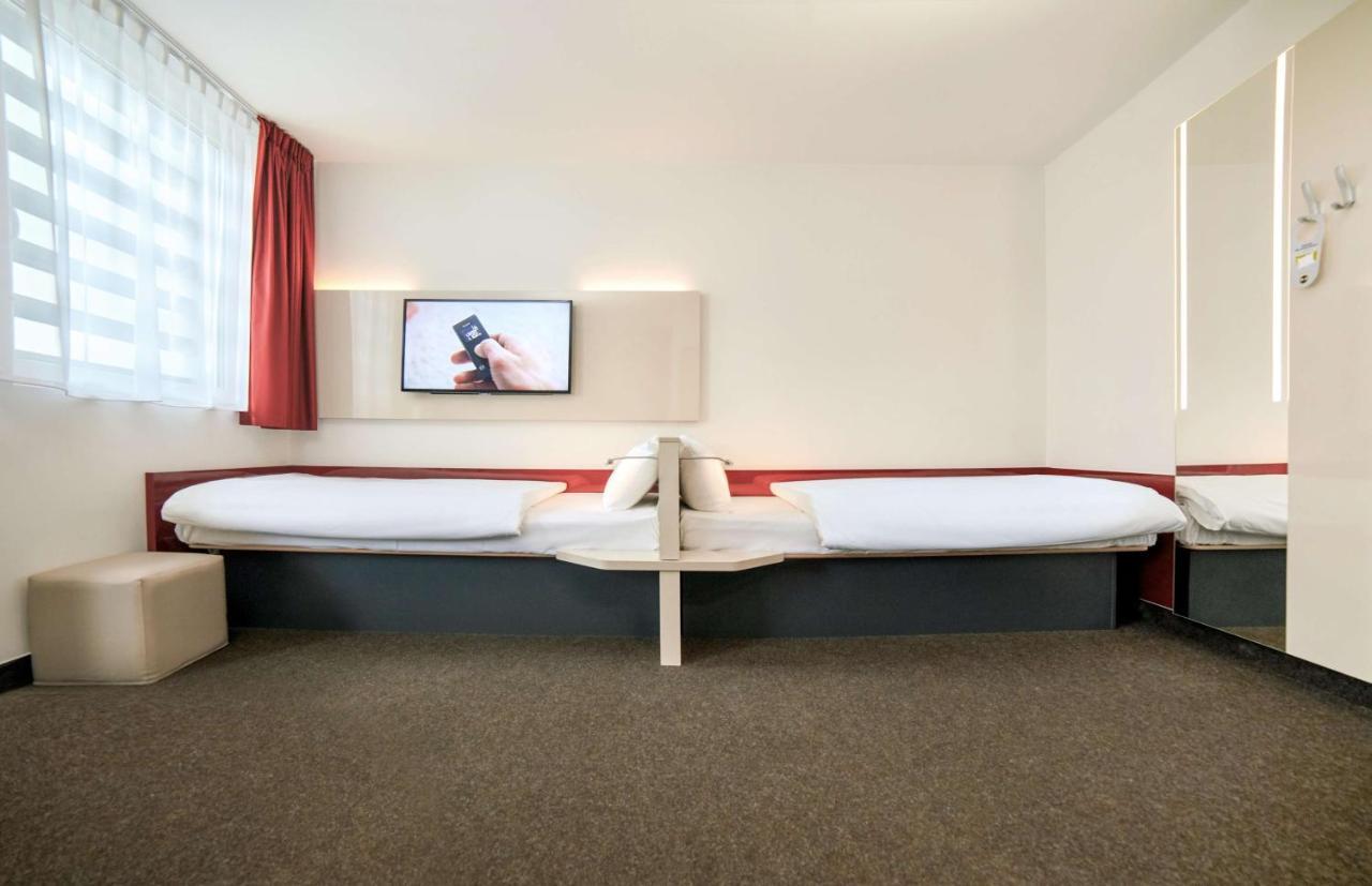 B&B Hotel Katowice Centrum Bagian luar foto