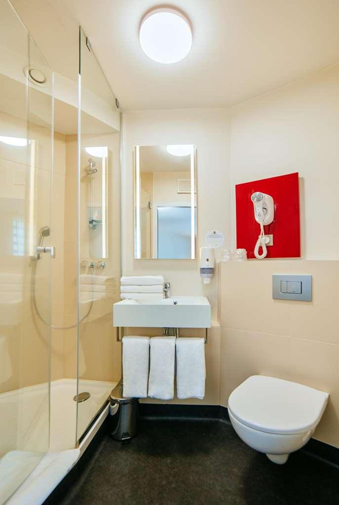 B&B Hotel Katowice Centrum Ruang foto